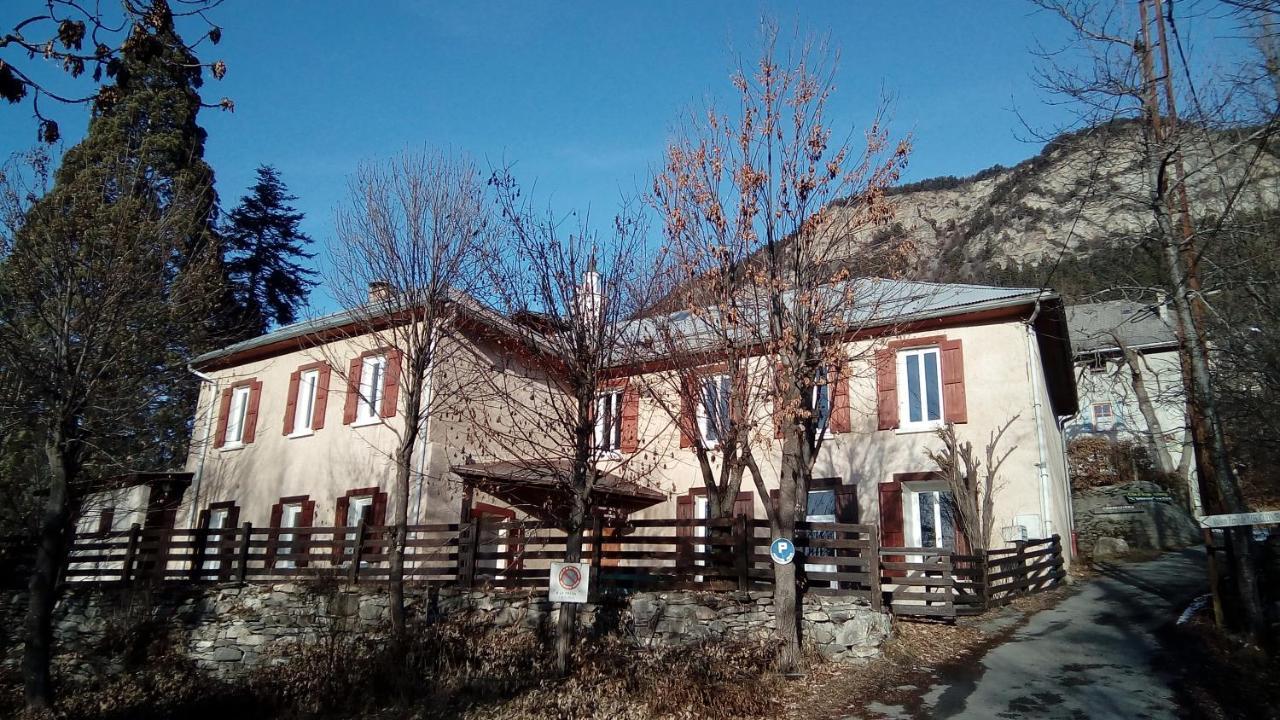 جوسيير Maison Familiale Des Gueyniers المظهر الخارجي الصورة